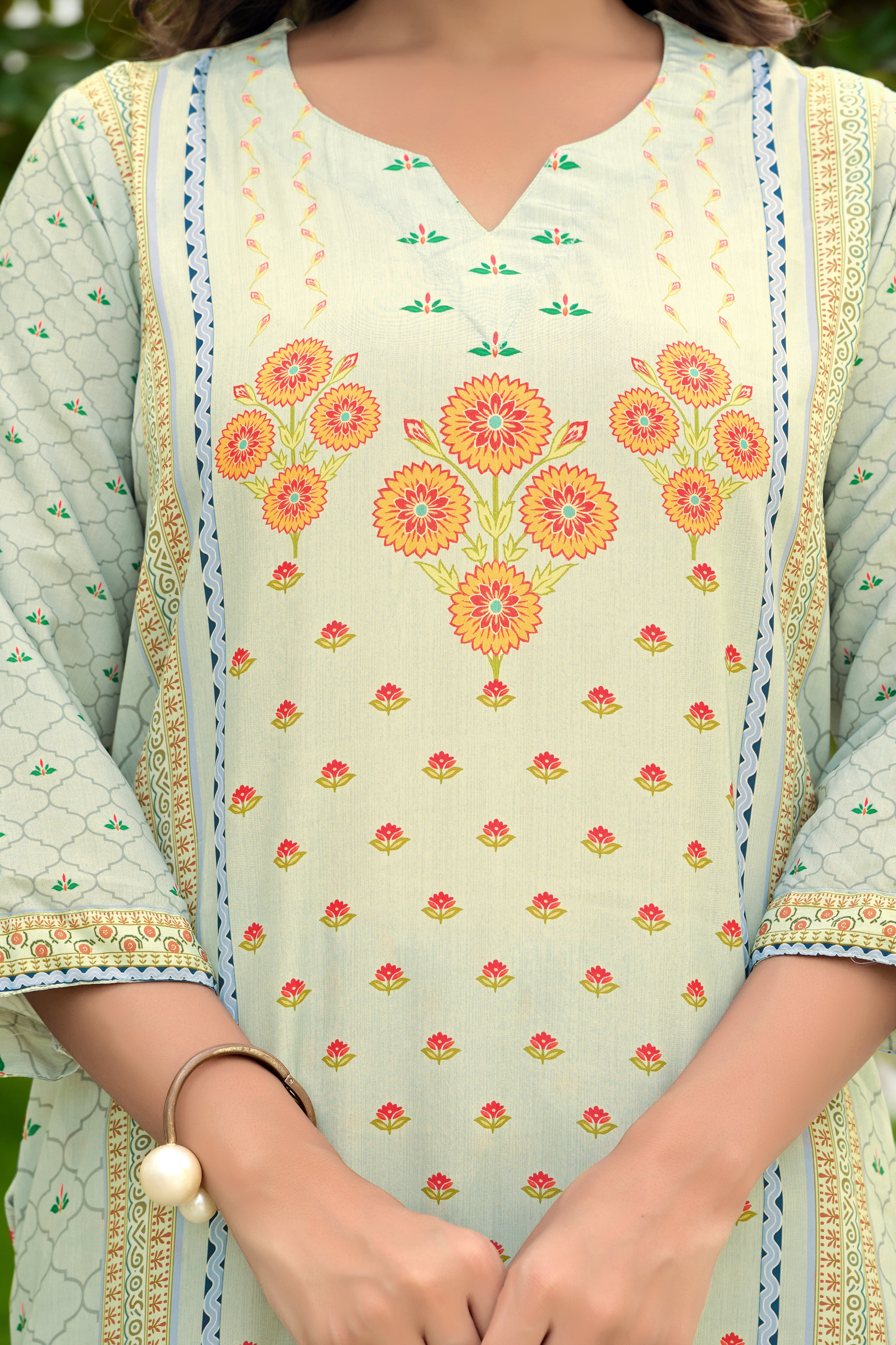 Kaaya Floral Printed Crape Kurta Set for Women – Elegant Comfort for Everyday Ease | Sucoon