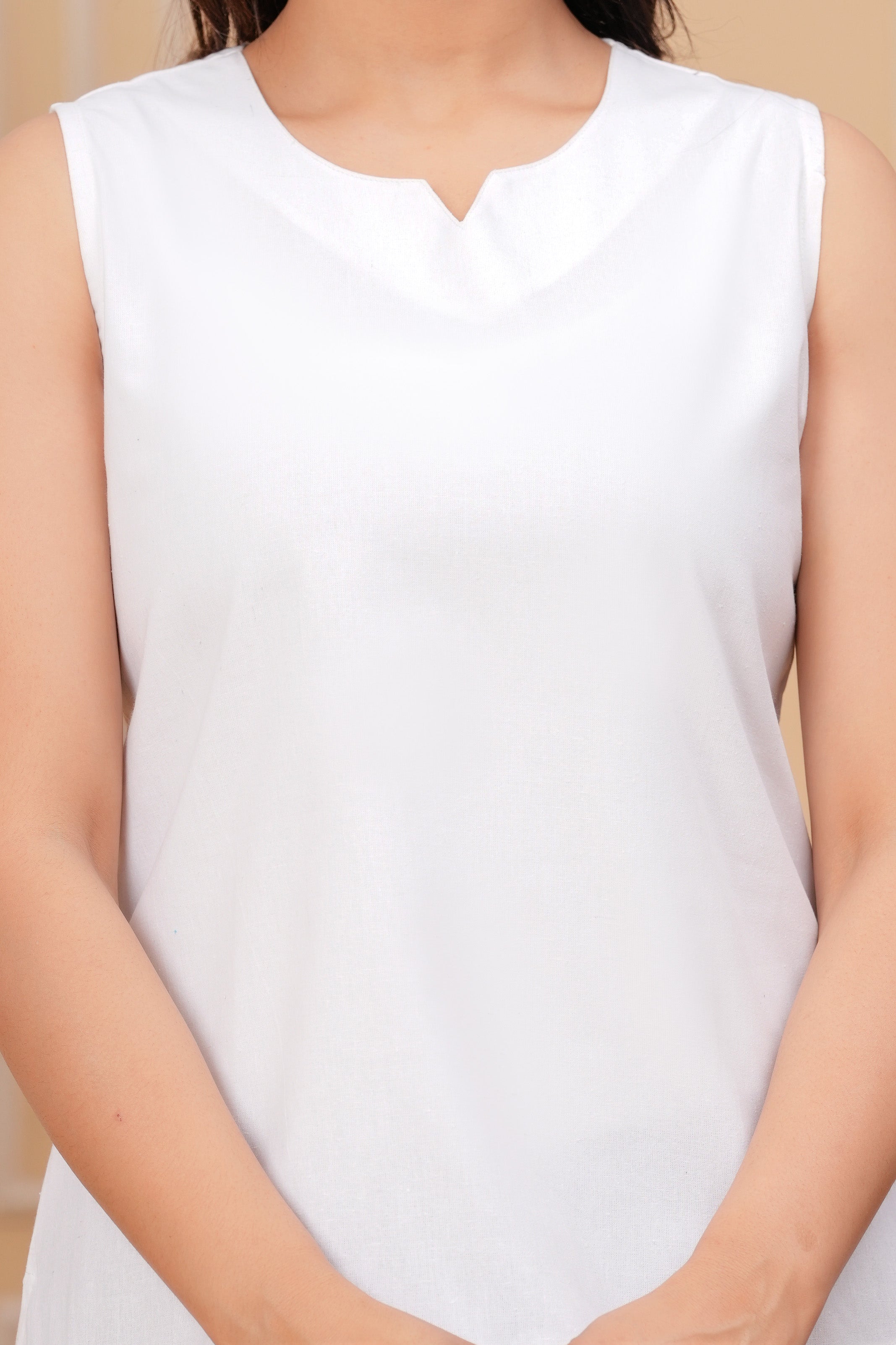 Linen Solid Sleeveless Short Kurta