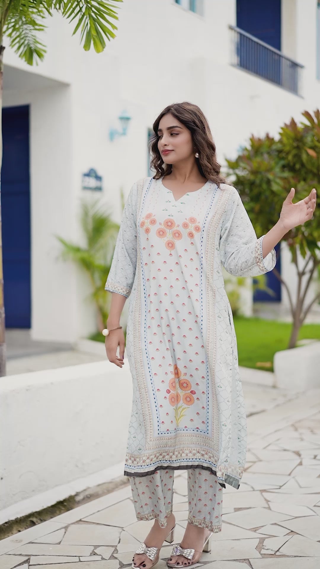 Kaaya Floral Printed Crape Kurta Set for Women – Elegant Comfort for Everyday Ease | Sucoon
