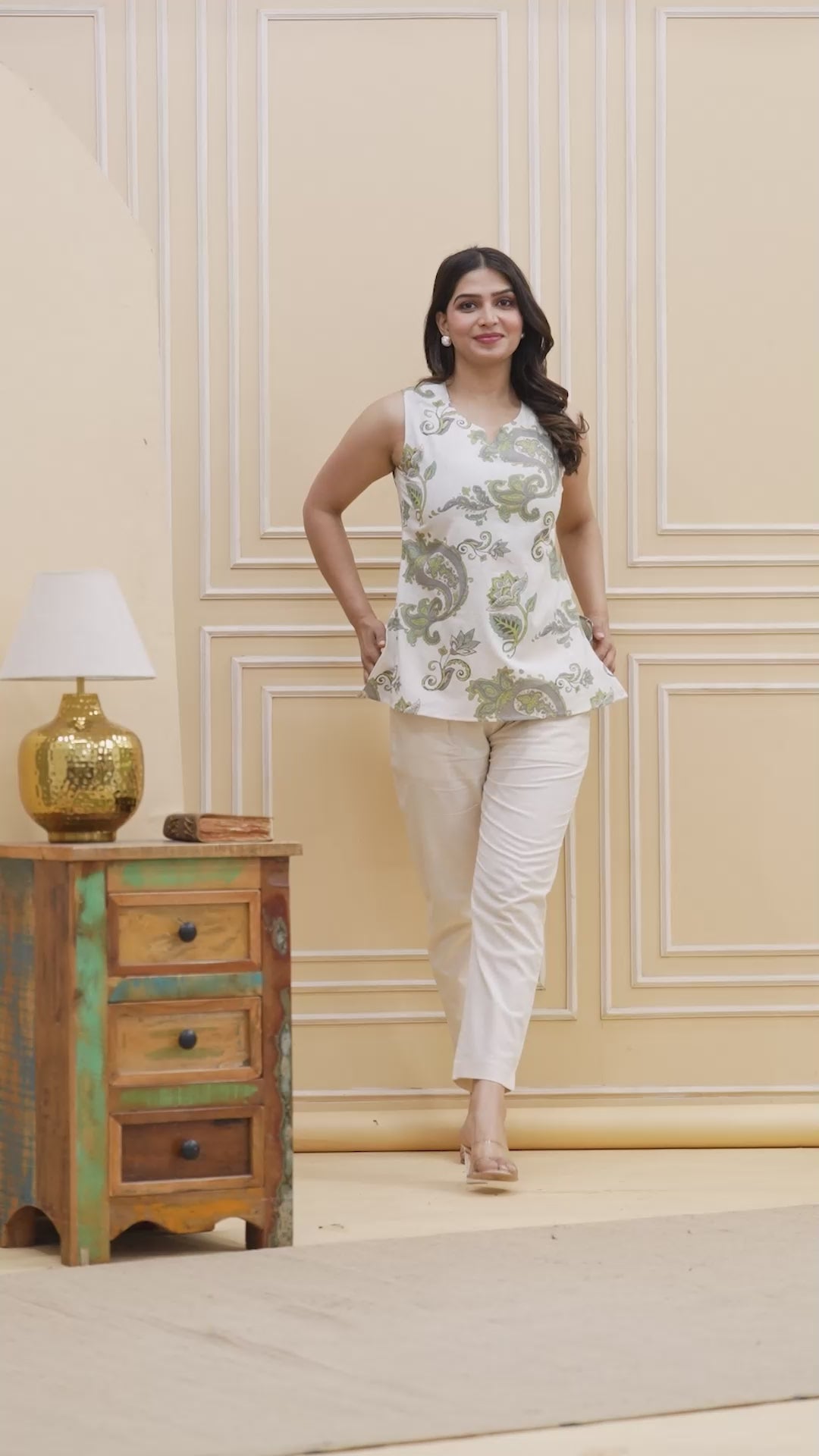 Printed Linen Sleeveless Short Kurta